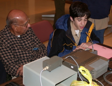 2006 N2FMI helping a Scout on HF